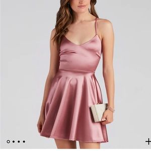 Smoke free house, only worn when trying on and taking this photo